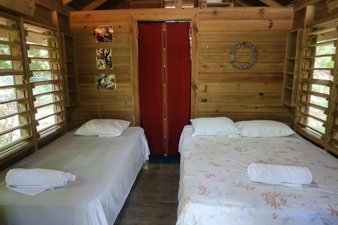 Hotel Chillies And Native Sons Diving ウェスト・エンド エクステリア 写真